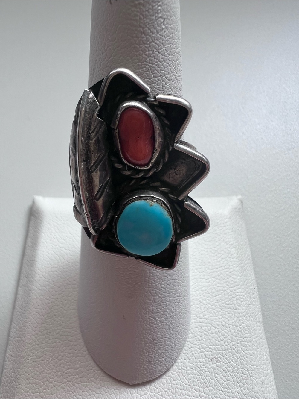 Vintage Native American Sterling Silver Turquoise Coral Leaf Design Ring 6.5